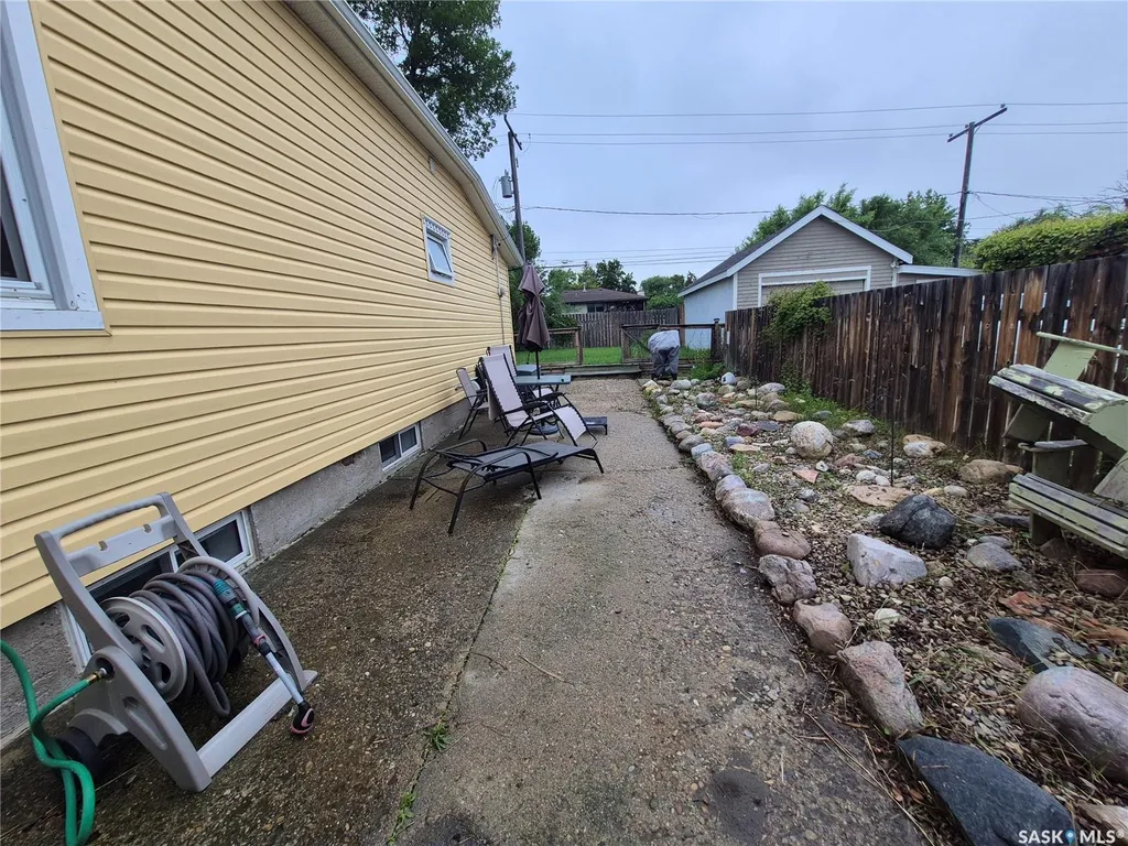 476 9th Avenue NE Swift Current SK S9H 2R4