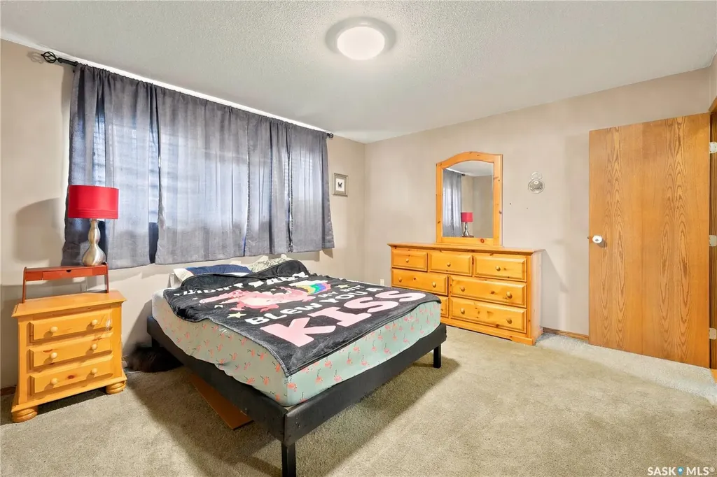 1434 Hochelaga Street W Moose Jaw SK S6H 6G5