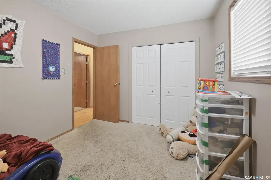 1434 Hochelaga Street W Moose Jaw SK S6H 6G5