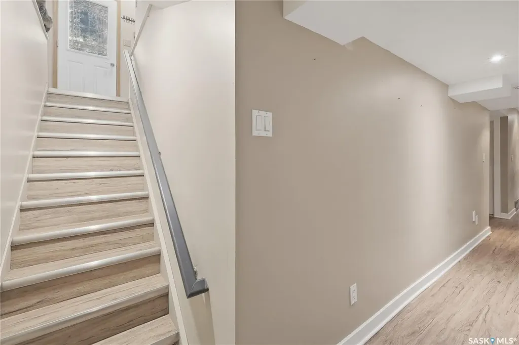 1434 Hochelaga Street W Moose Jaw SK S6H 6G5