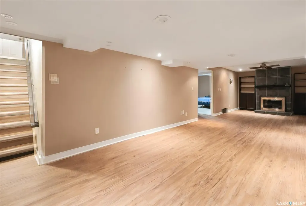1434 Hochelaga Street W Moose Jaw SK S6H 6G5