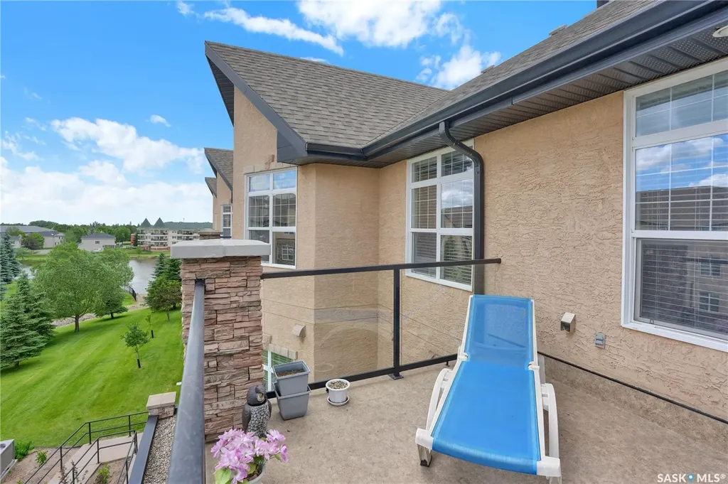 2102 Heseltine Road Regina SK S4V 1K9