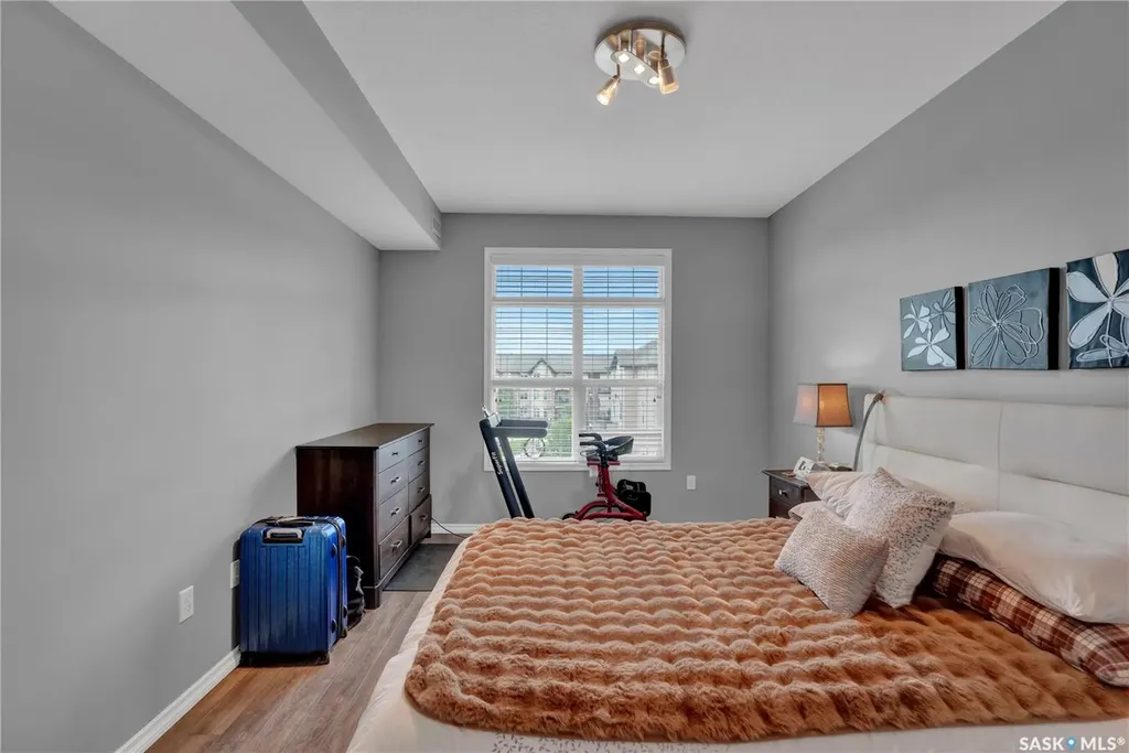 2102 Heseltine Road Regina SK S4V 1K9