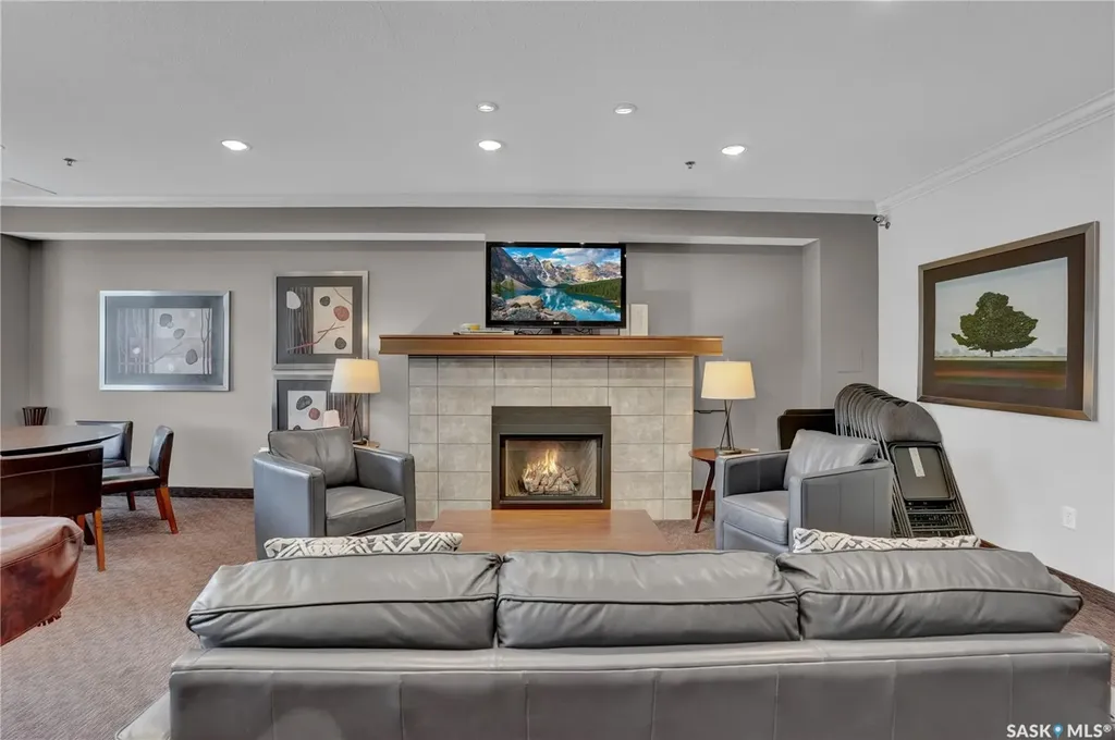 2102 Heseltine Road Regina SK S4V 1K9