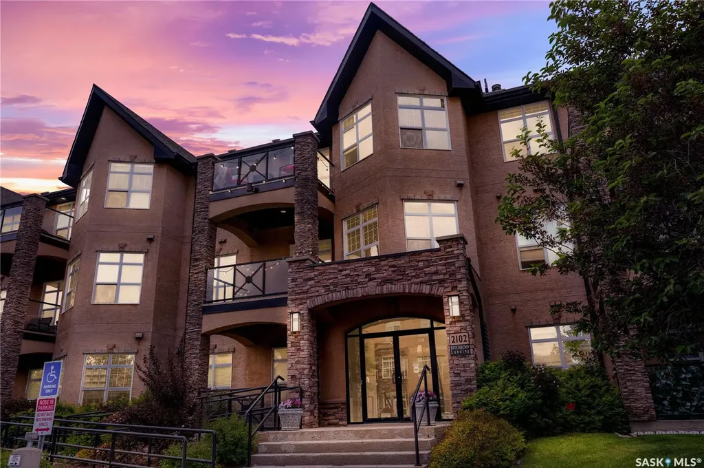 2102 Heseltine Road Regina SK S4V 1K9