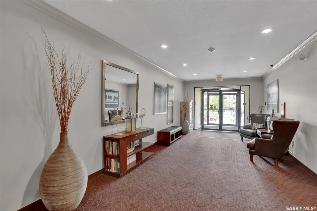 2102 Heseltine Road Regina SK S4V 1K9