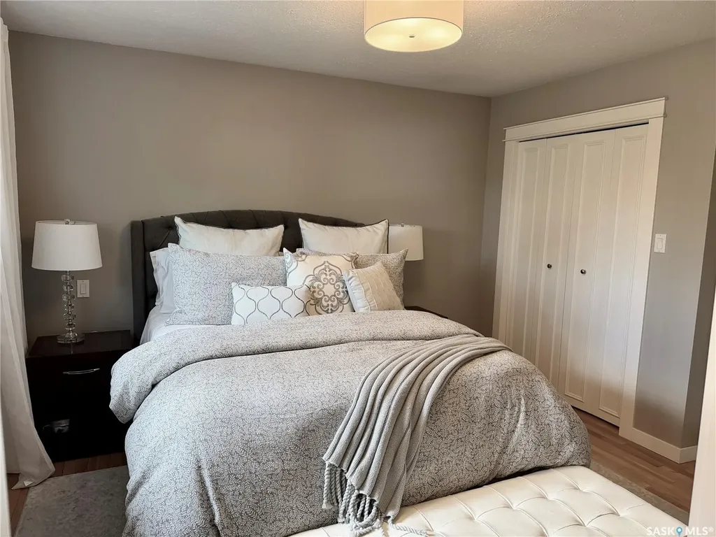 208 James Street Langham SK S0K 2L0