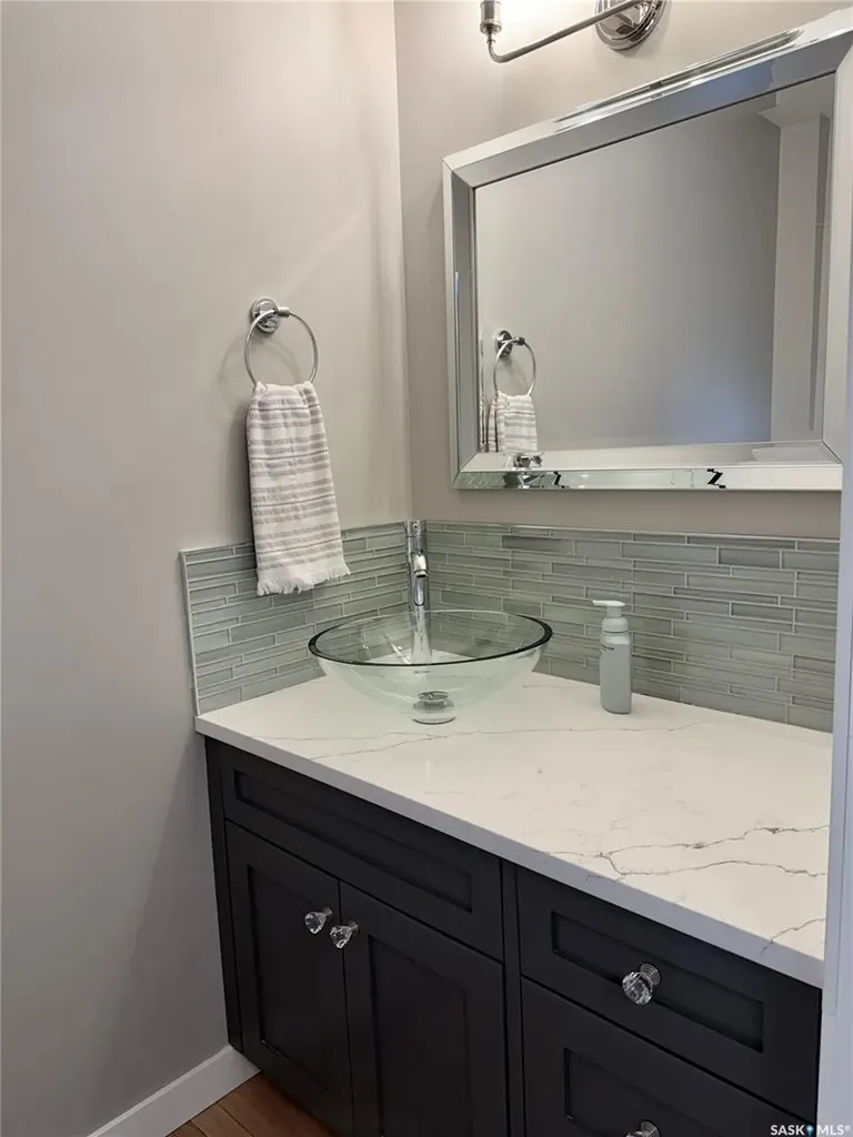 208 James Street Langham SK S0K 2L0