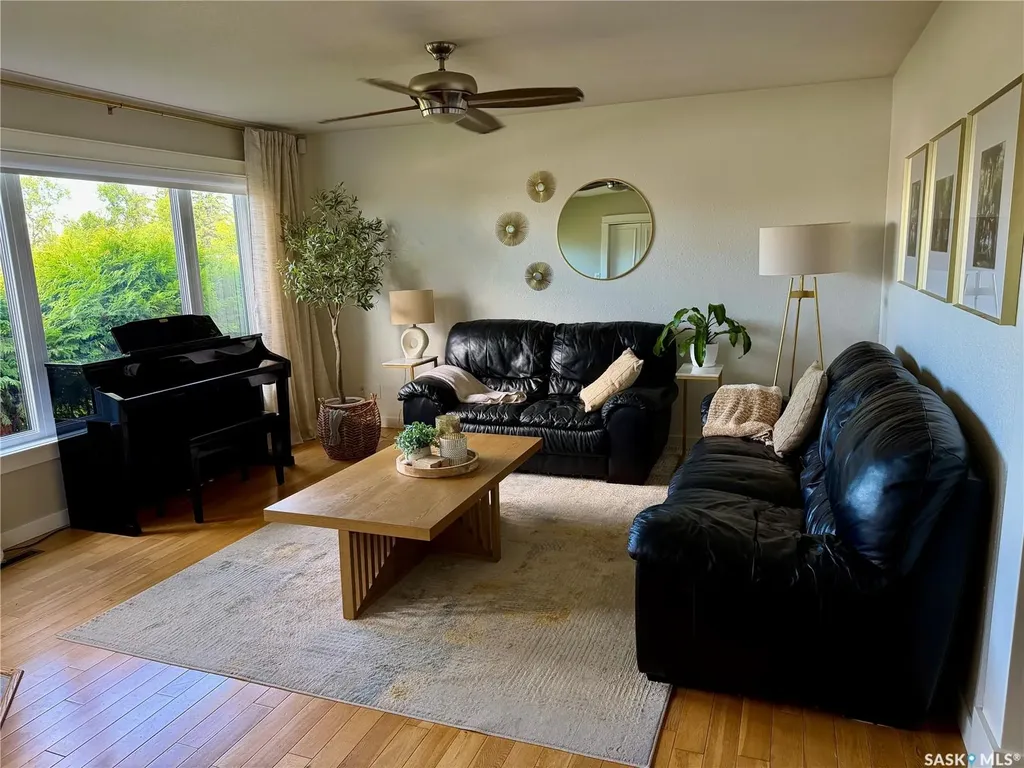 208 James Street Langham SK S0K 2L0