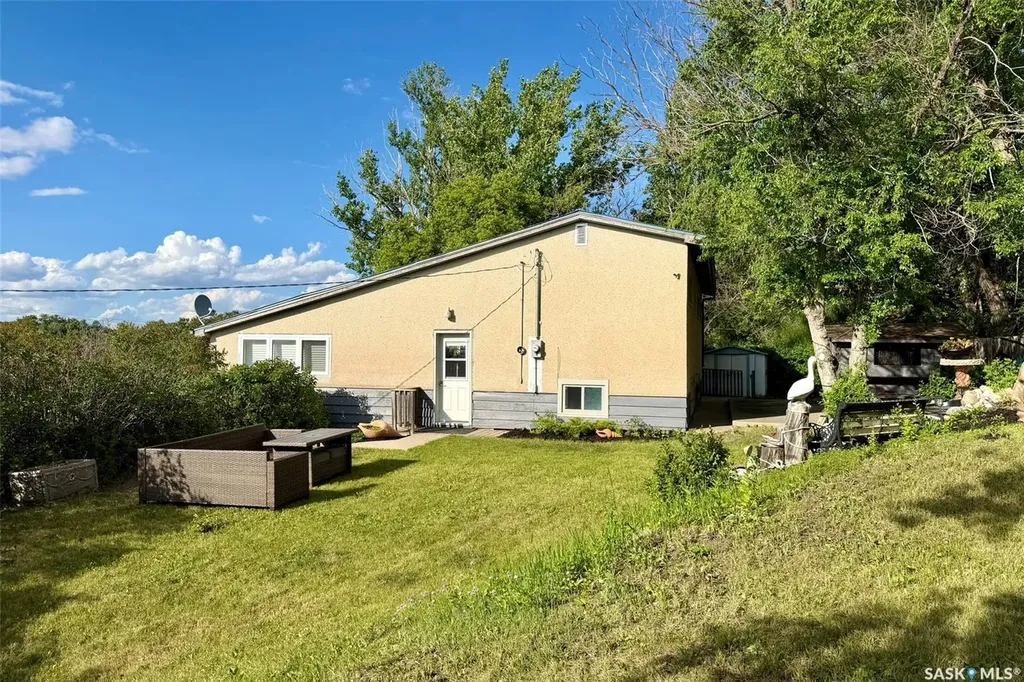 25 Qu'appelle Drive W Lumsden SK S0G 3C0