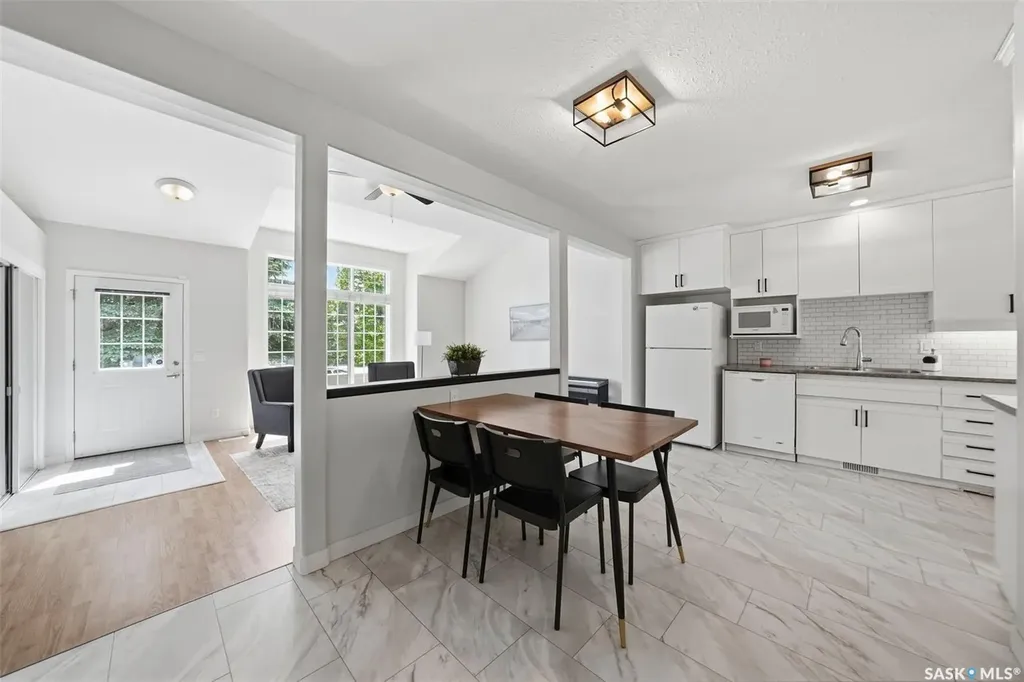 446 Perehudoff Crescent Saskatoon SK S7N 4R2