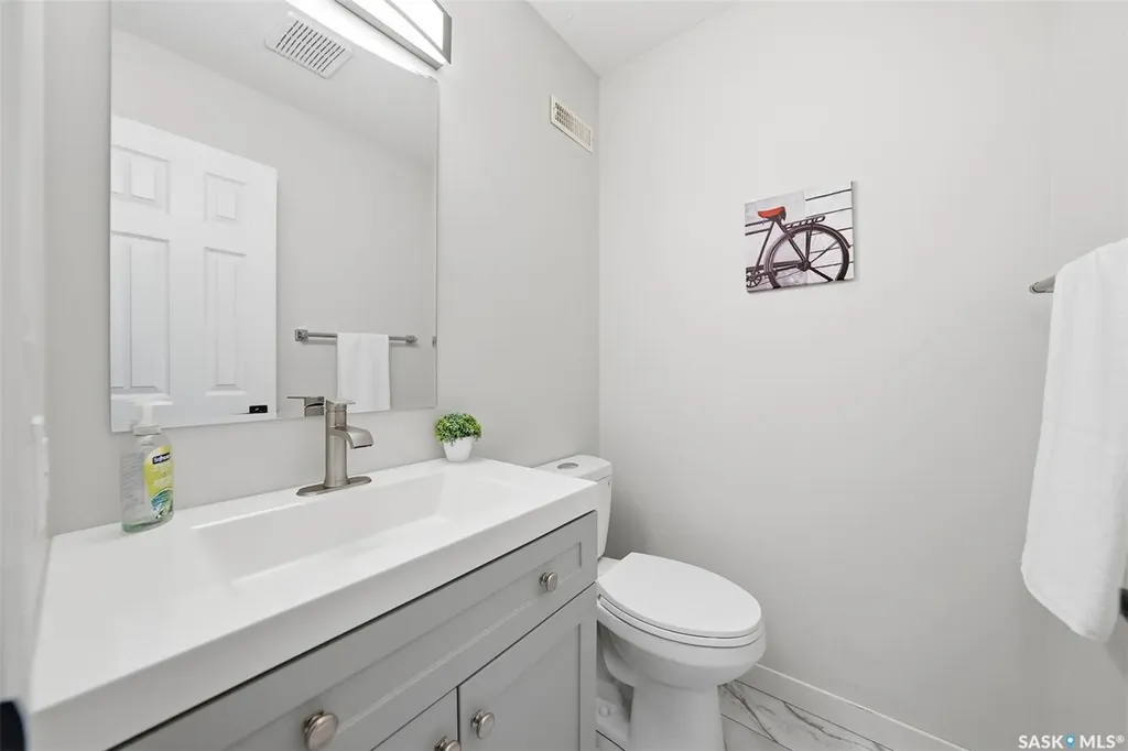 446 Perehudoff Crescent Saskatoon SK S7N 4R2