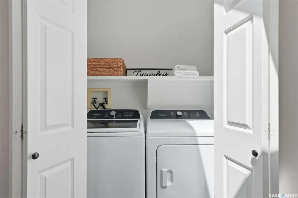 446 Perehudoff Crescent Saskatoon SK S7N 4R2
