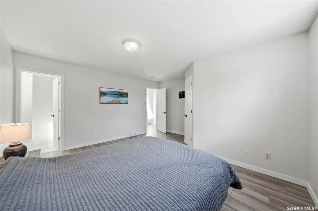 446 Perehudoff Crescent Saskatoon SK S7N 4R2