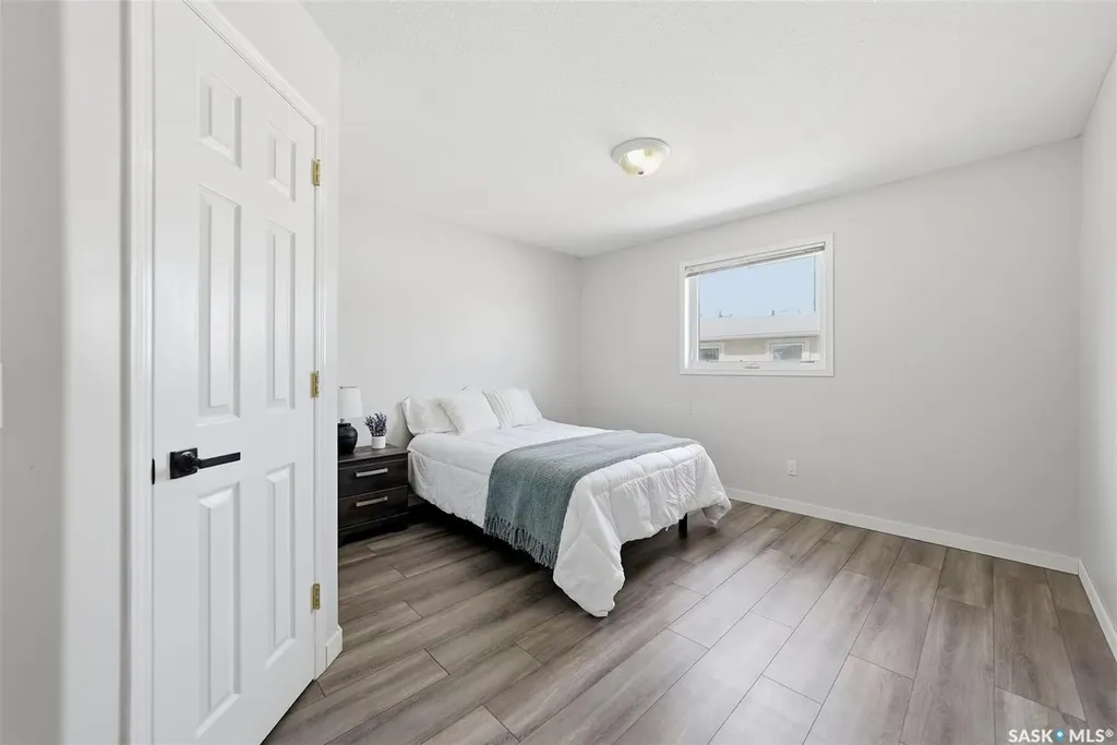 446 Perehudoff Crescent Saskatoon SK S7N 4R2