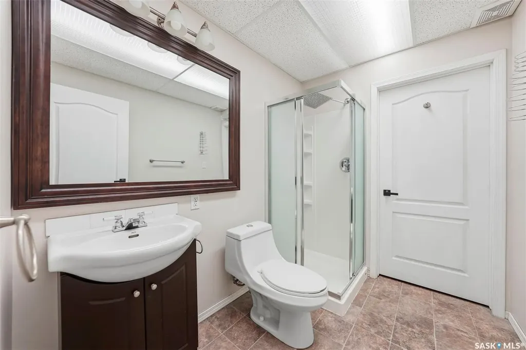 446 Perehudoff Crescent Saskatoon SK S7N 4R2