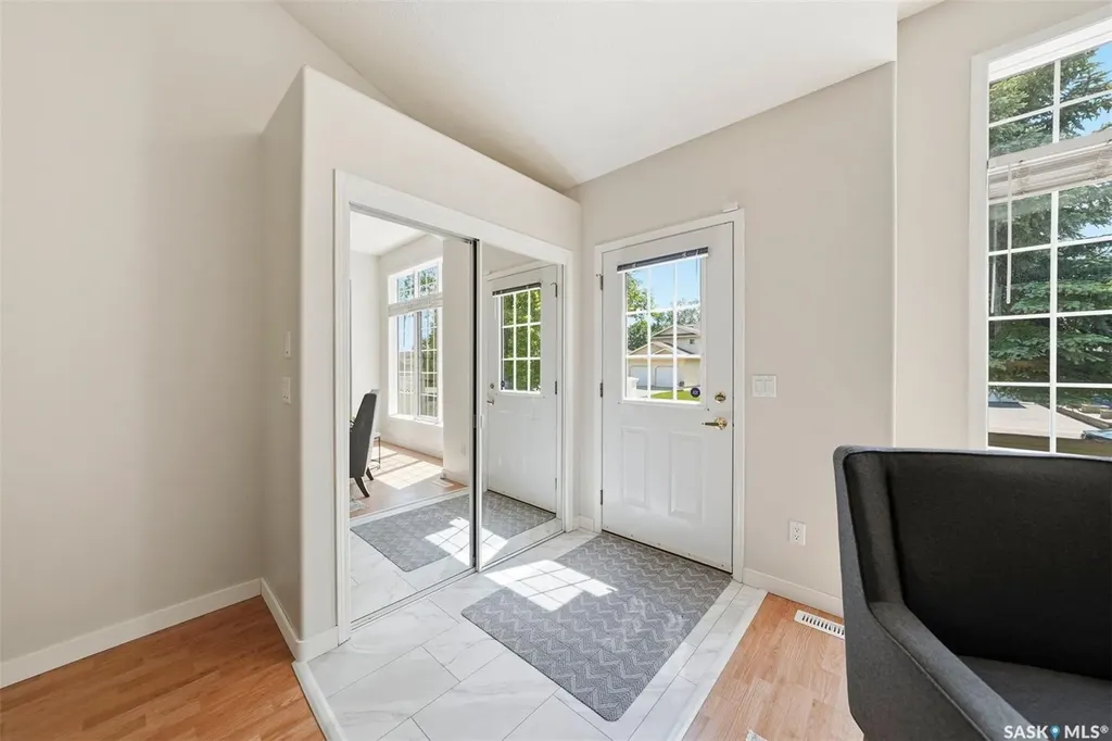 446 Perehudoff Crescent Saskatoon SK S7N 4R2