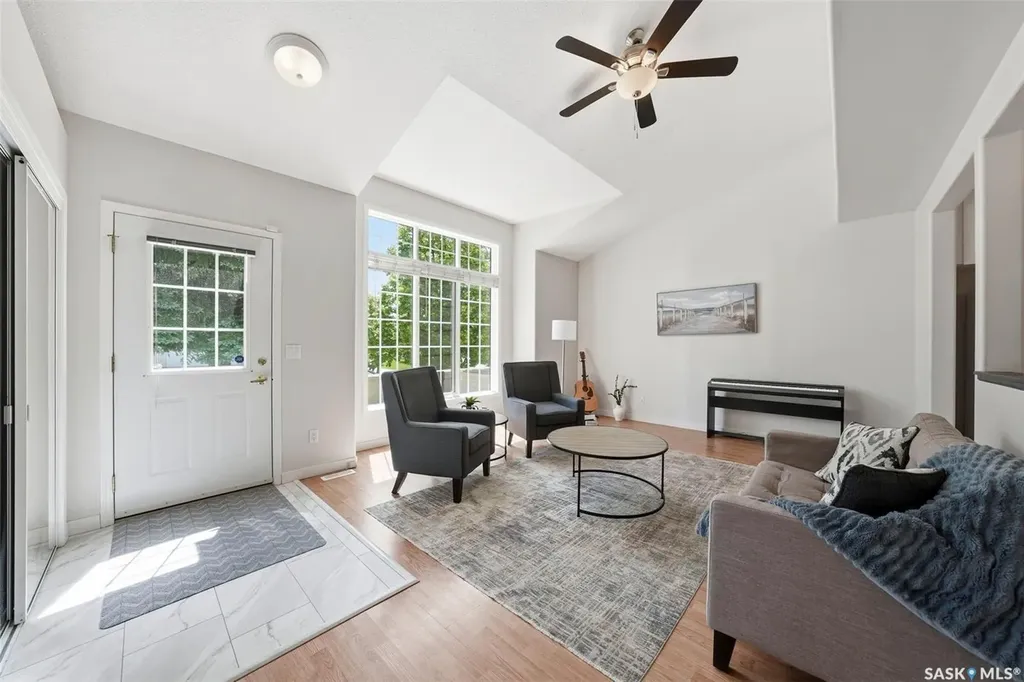 446 Perehudoff Crescent Saskatoon SK S7N 4R2