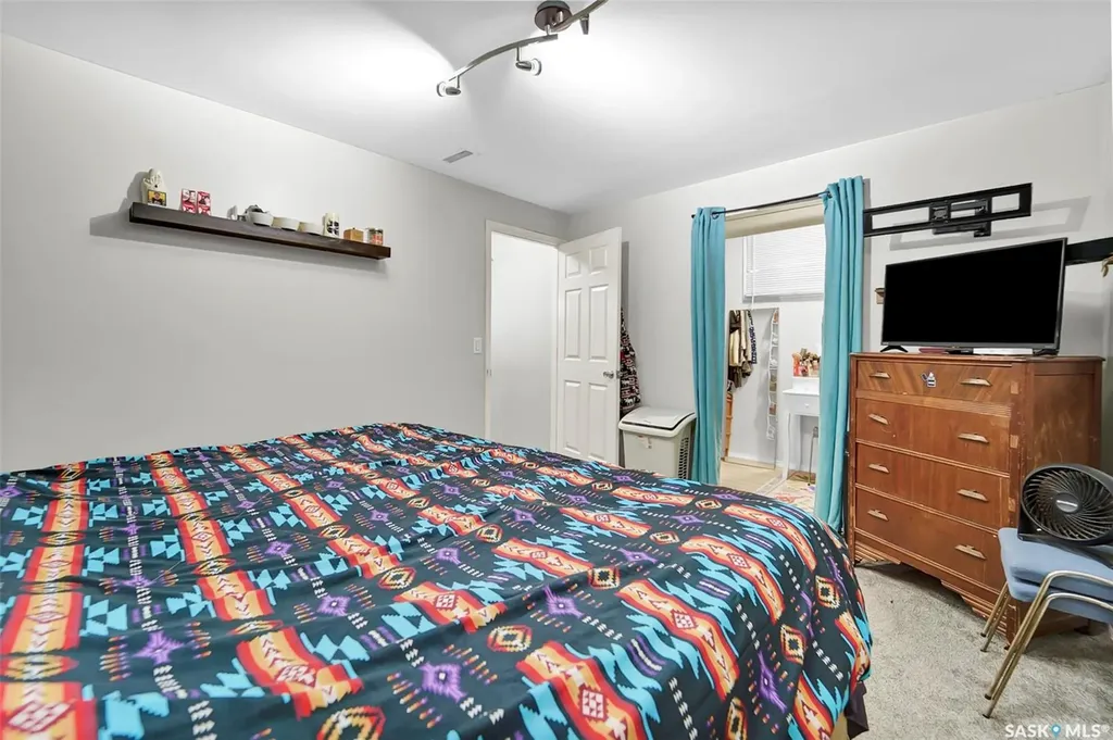 127 Gropper Crescent Saskatoon SK S7M 5W2