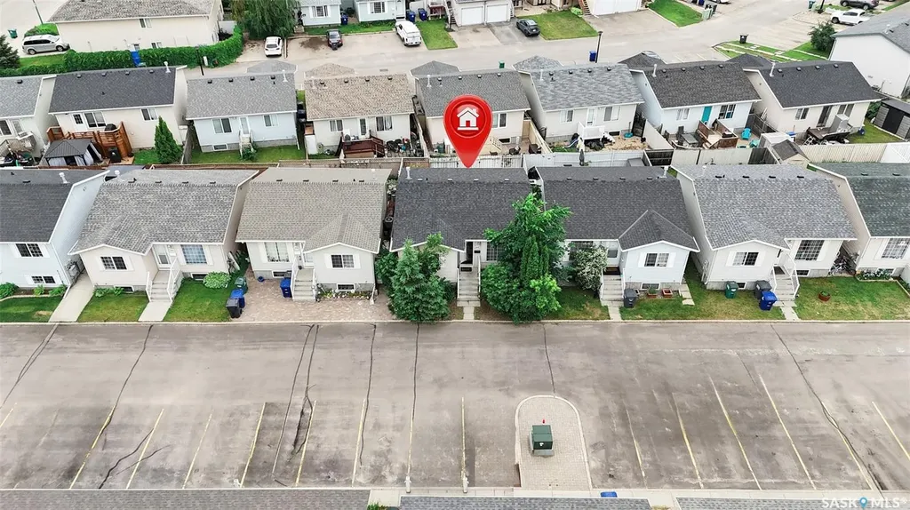127 Gropper Crescent Saskatoon SK S7M 5W2