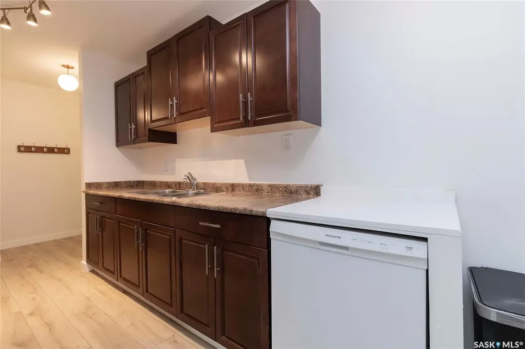 710 Melrose Avenue Saskatoon SK S7N 0Y7