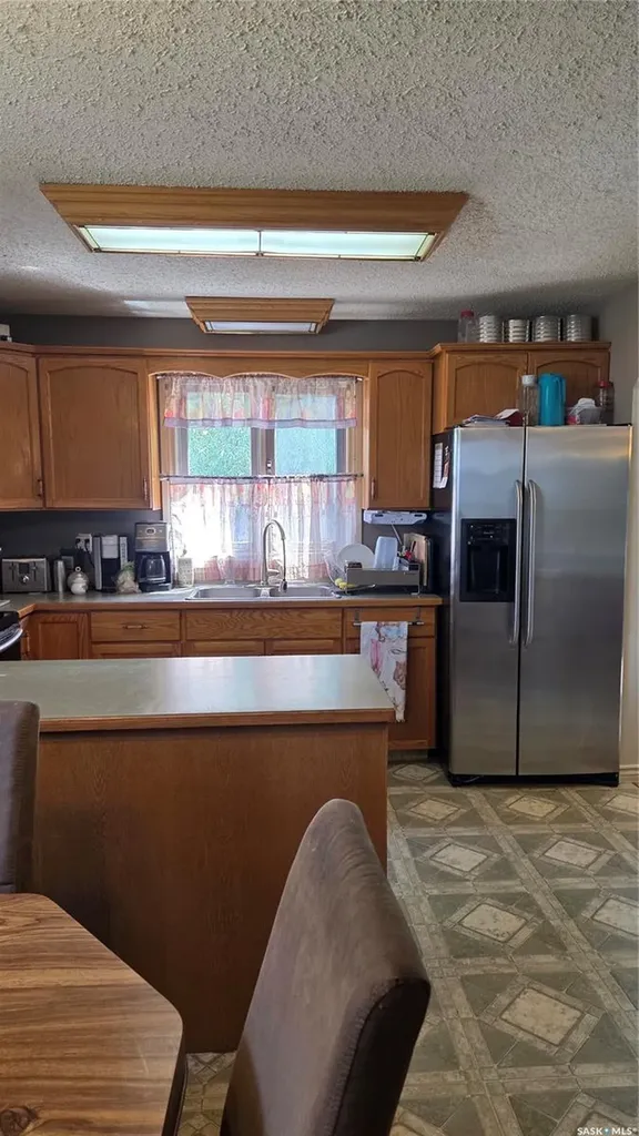 1195 13th Avenue SW Moose Jaw SK S6H 6L6