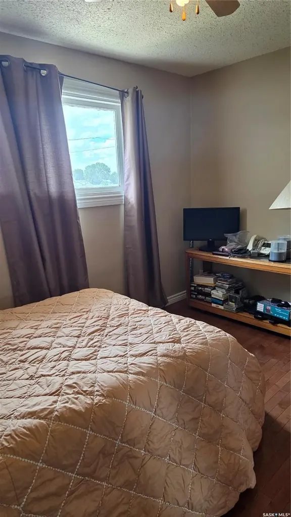 1195 13th Avenue SW Moose Jaw SK S6H 6L6