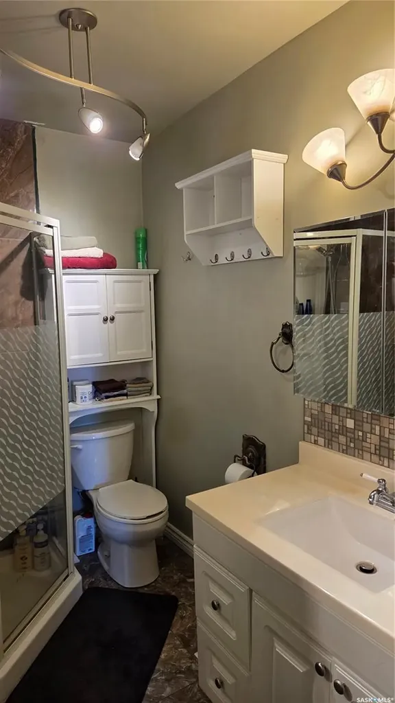 1195 13th Avenue SW Moose Jaw SK S6H 6L6