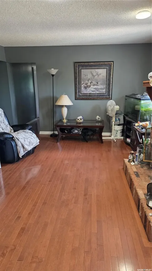 1195 13th Avenue SW Moose Jaw SK S6H 6L6