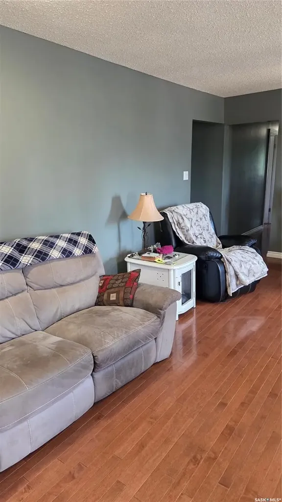 1195 13th Avenue SW Moose Jaw SK S6H 6L6