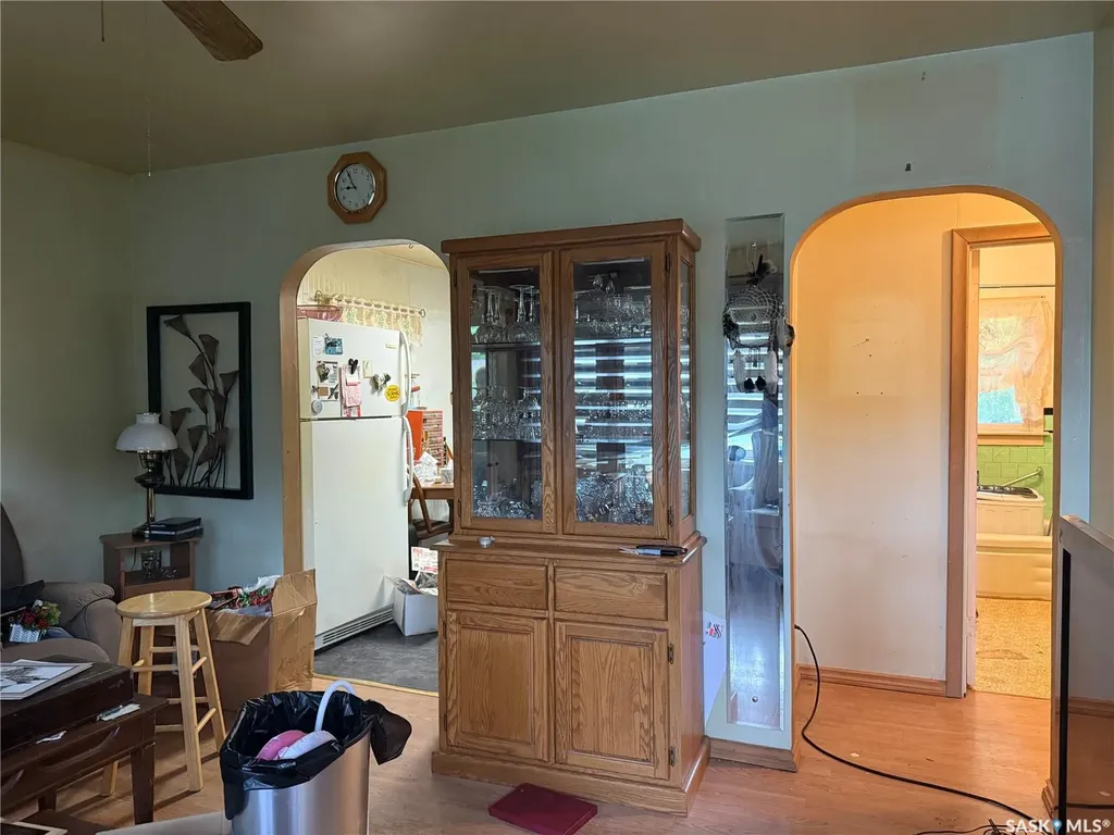 1059 Caribou Street W Moose Jaw SK S6H 2M1