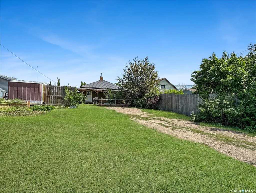 205 4th Street E Wilkie SK S0K 4W0