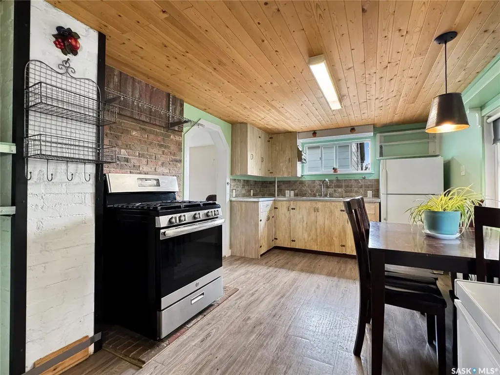 205 4th Street E Wilkie SK S0K 4W0