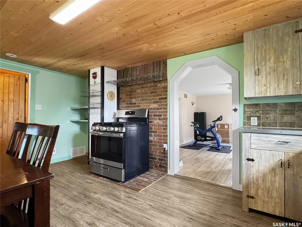 205 4th Street E Wilkie SK S0K 4W0