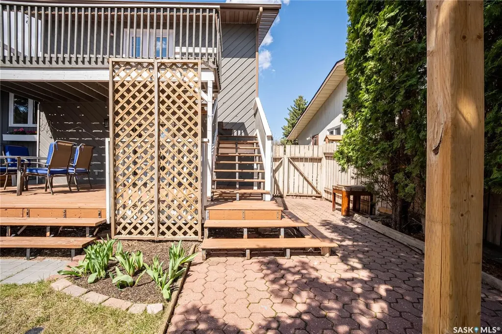 435 Christopher Road Saskatoon SK S7J 3S1