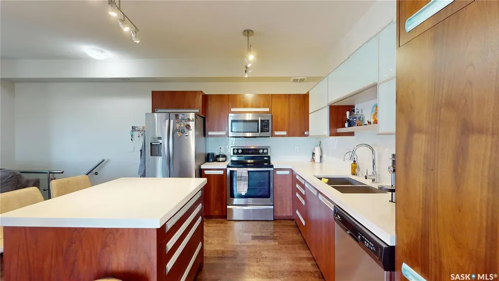 1015 Patrick Crescent Saskatoon SK S7W 0M7