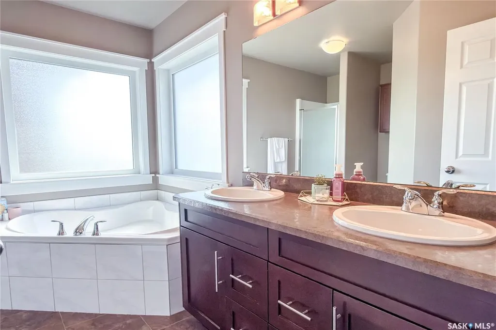 4513 Padwick Avenue Regina SK S4W 0C5
