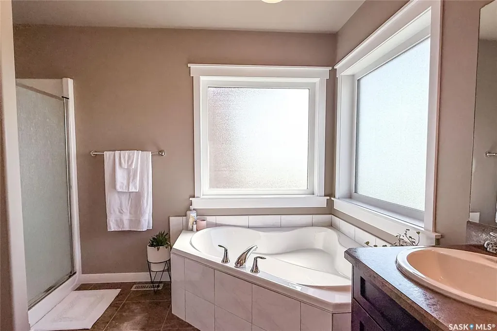 4513 Padwick Avenue Regina SK S4W 0C5