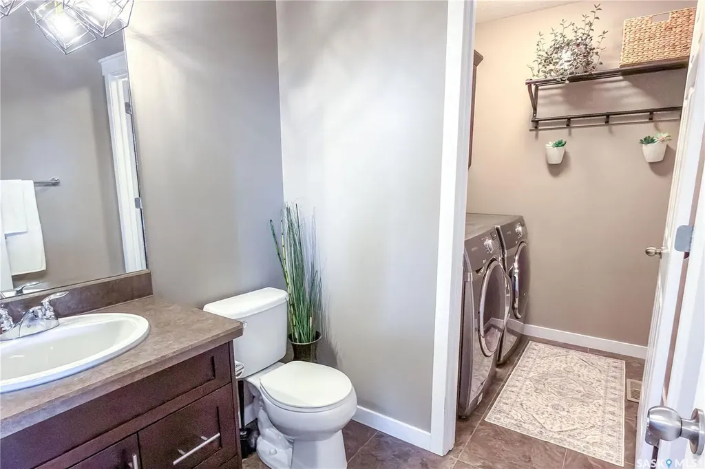 4513 Padwick Avenue Regina SK S4W 0C5