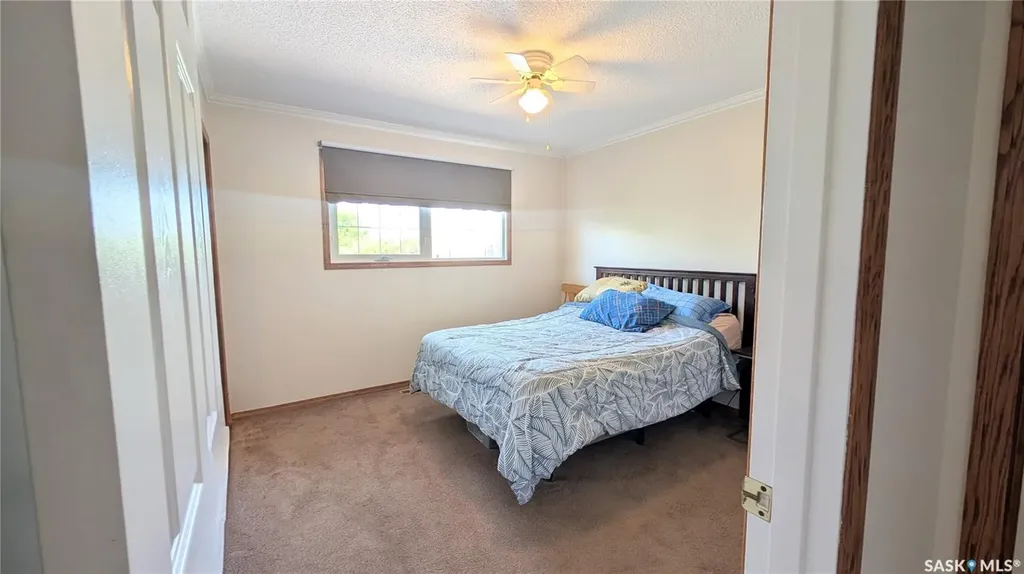 1006 Ross Street E Moose Jaw SK S6H 7H5