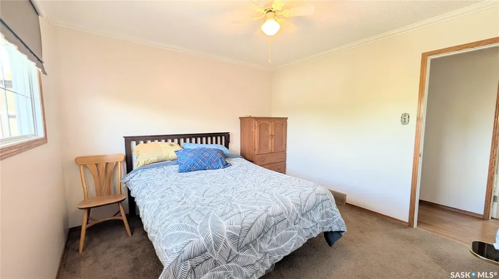 1006 Ross Street E Moose Jaw SK S6H 7H5