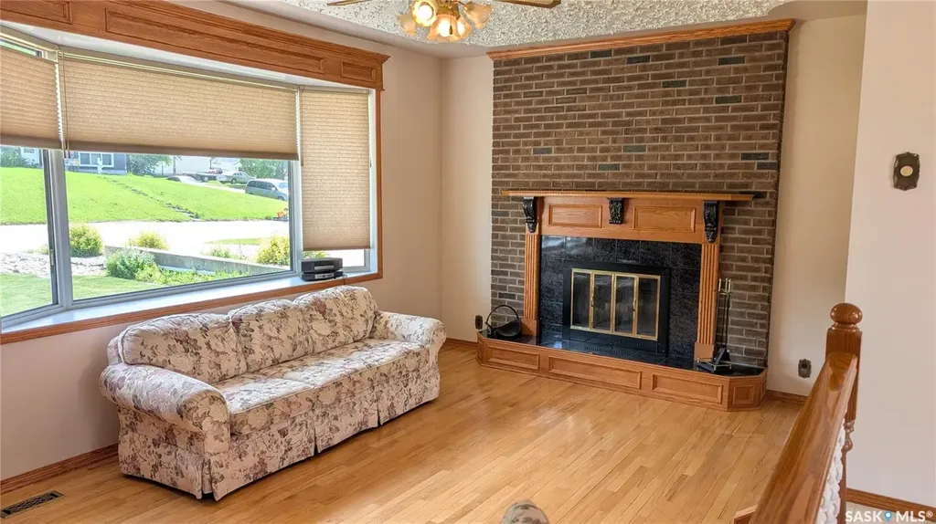 1006 Ross Street E Moose Jaw SK S6H 7H5
