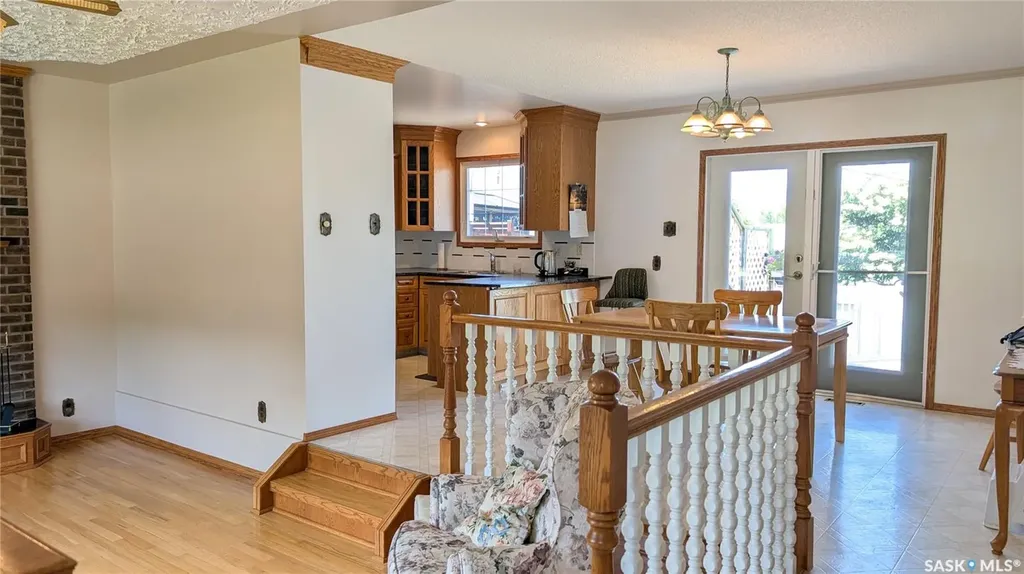 1006 Ross Street E Moose Jaw SK S6H 7H5