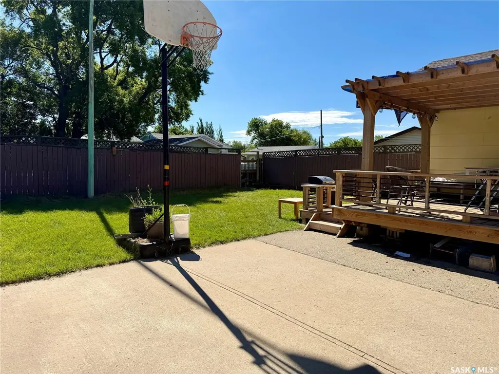 85 13th Avenue SE Swift Current SK S9H 3S1