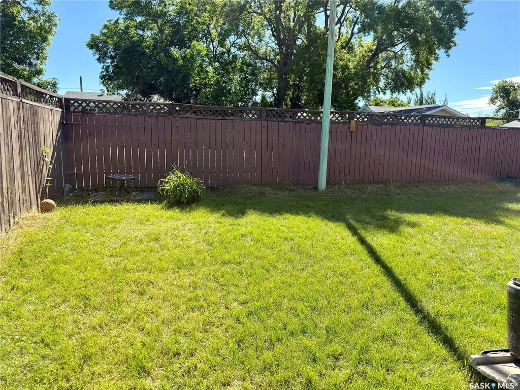 85 13th Avenue SE Swift Current SK S9H 3S1