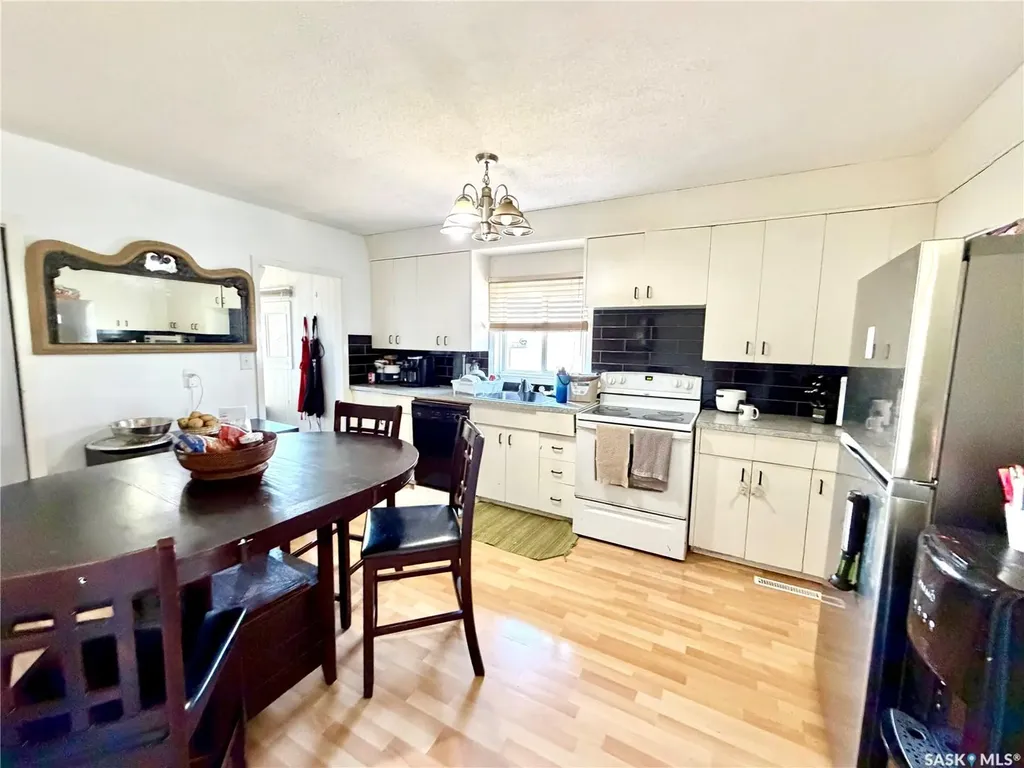85 13th Avenue SE Swift Current SK S9H 3S1