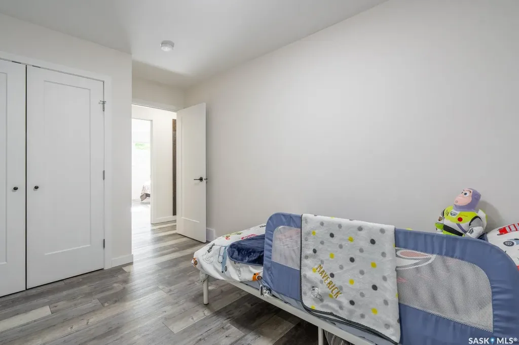 1262 James Crescent Regina SK S4N 6A5
