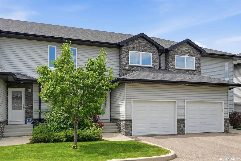547 East Hampton Boulevard Saskatoon SK S7R 0H8