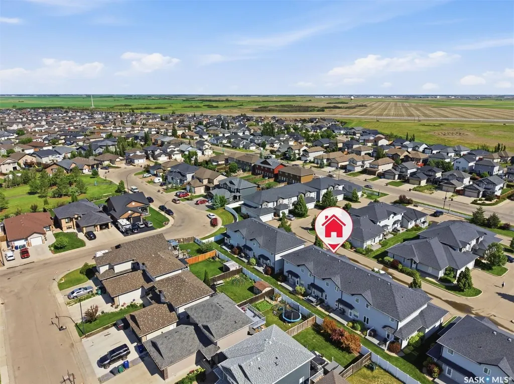 547 East Hampton Boulevard Saskatoon SK S7R 0H8