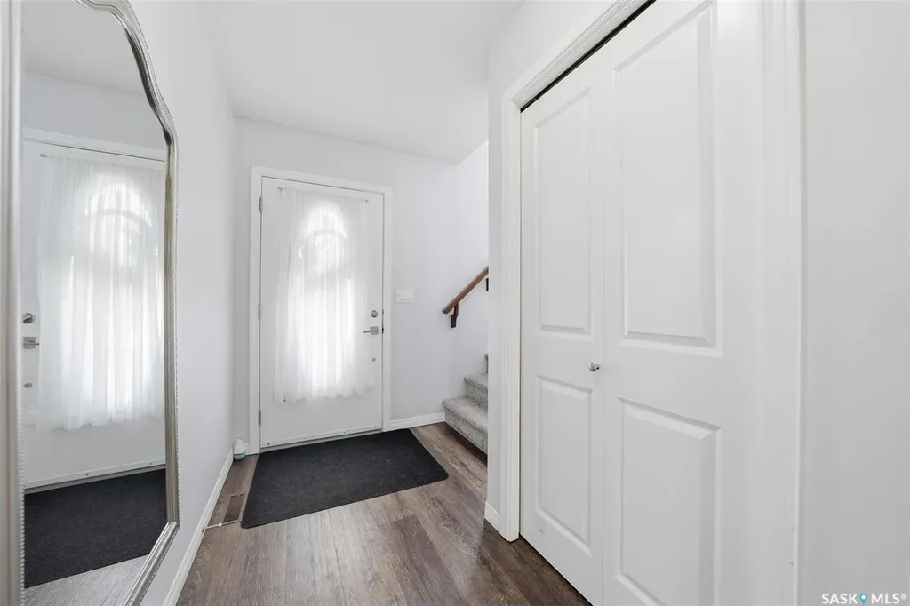 547 East Hampton Boulevard Saskatoon SK S7R 0H8